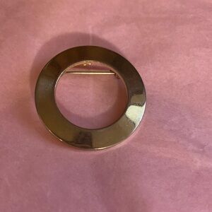 Round Silver-Tone Circular Brooch Pin - Women Jewelry